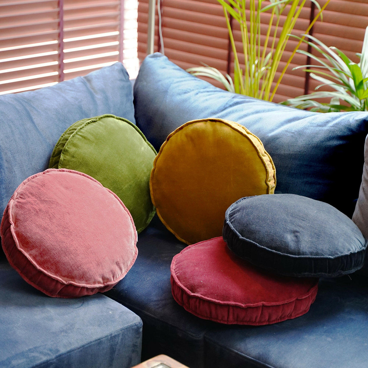 Cotton Velvet Round chair Pad.