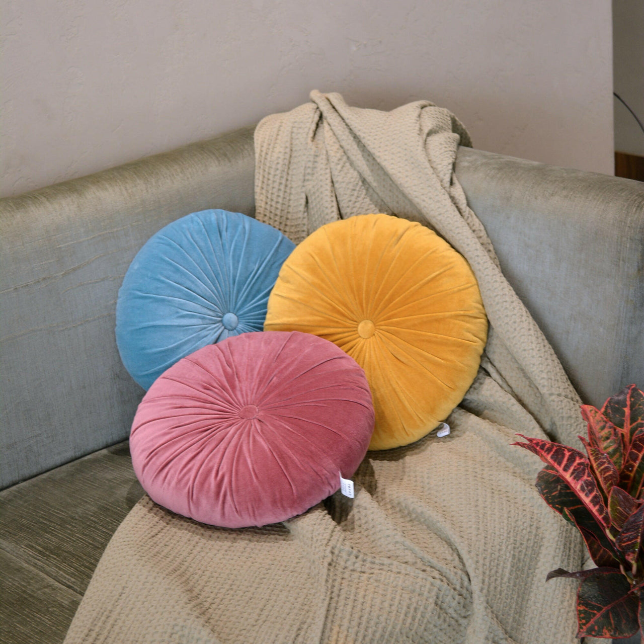 Luxury Cotton Velvet Round chair cushion pad.