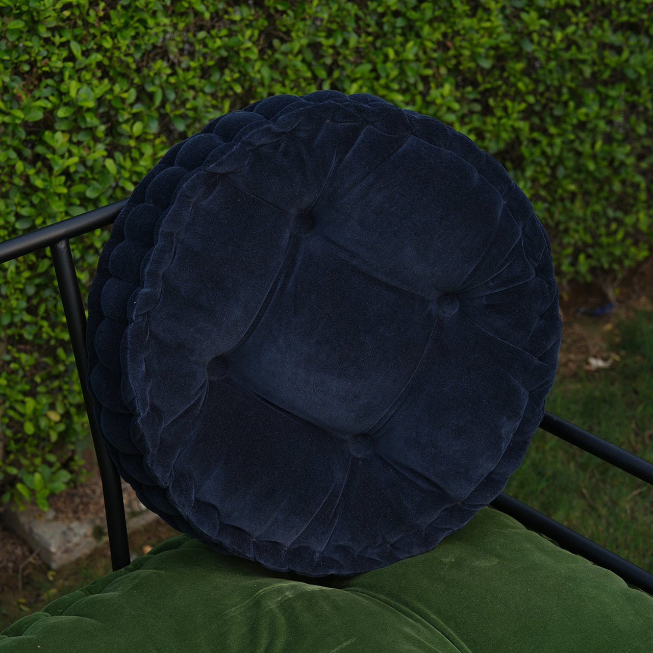 Hand-Quilted Round Cotton Velvet Chair Pad – Plush Christmas Seat Cushion