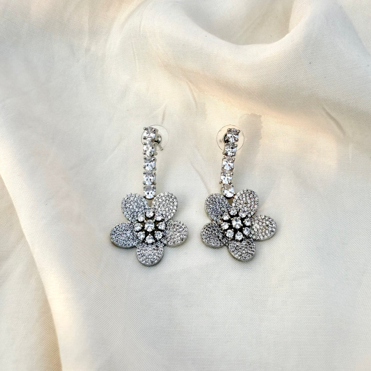 Sparkling Floral Drop Earrings – Lightweight Statement Jewelry for Women, Perfect Gift