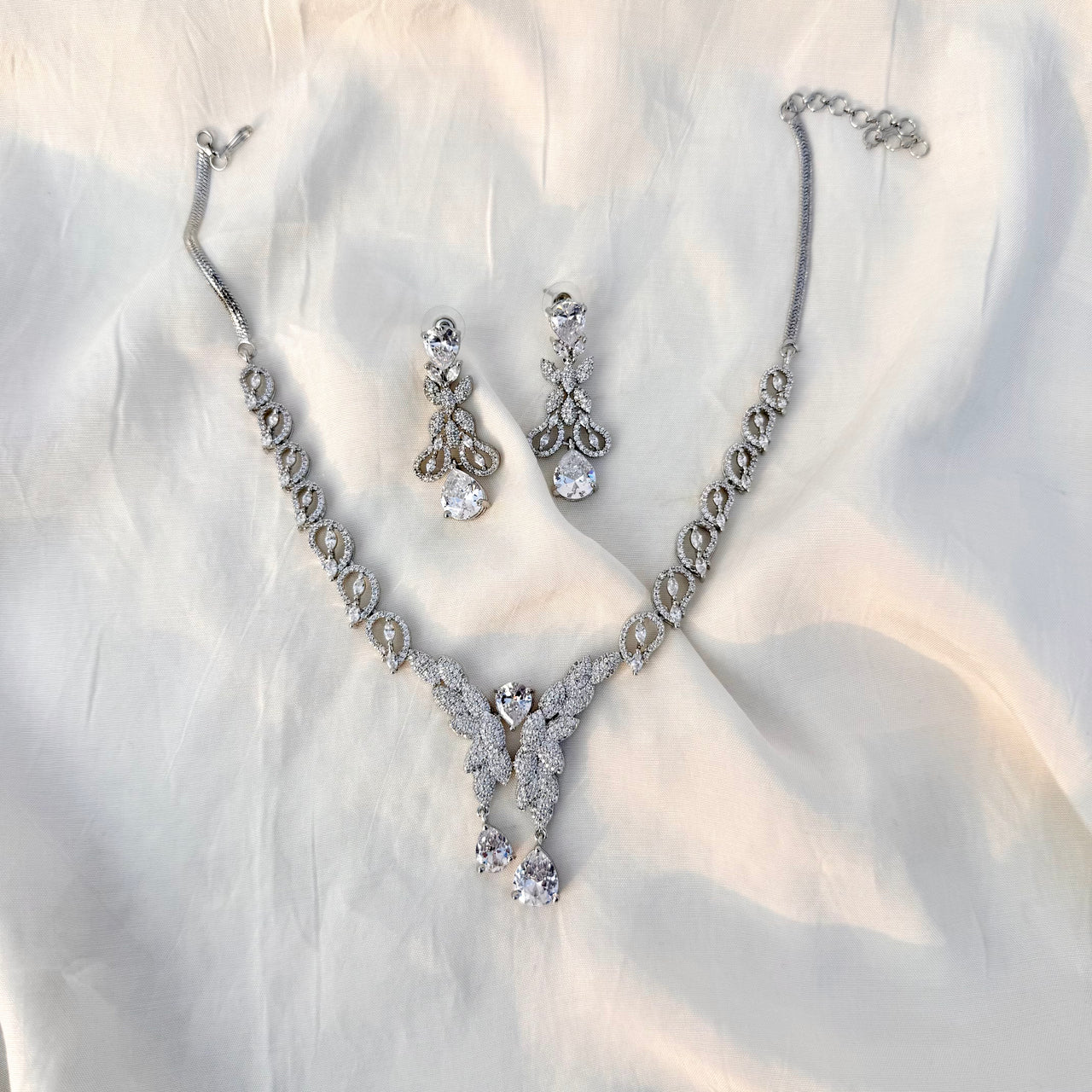 Beautiful Bridal Jewelry Set For Bride, Diamond Necklace and Earrings Set, Teardrop Pendant & Earrings Statement Necklace