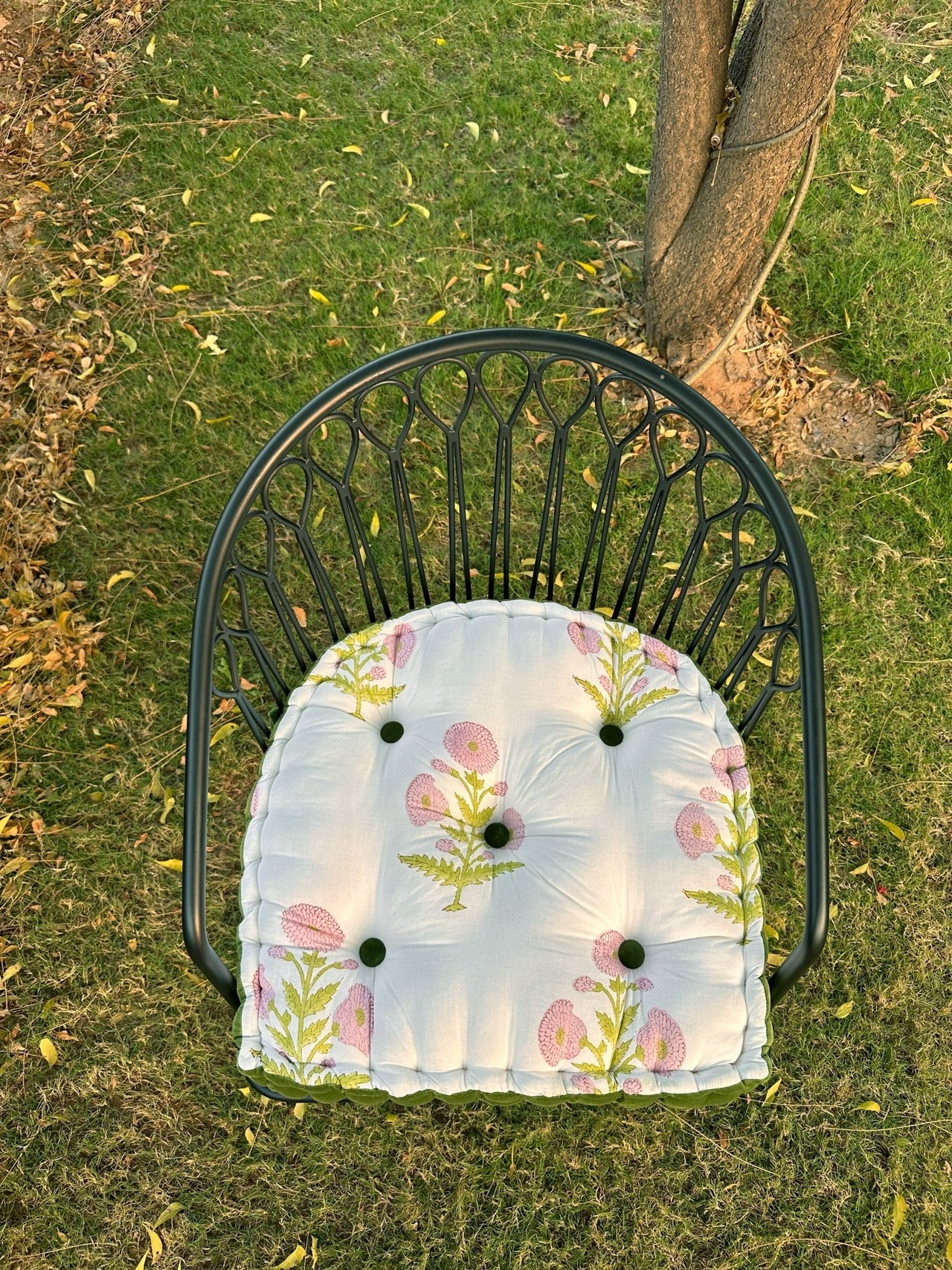 Handmade U - Shape Chair Cushion with Ties white Flowers Print
