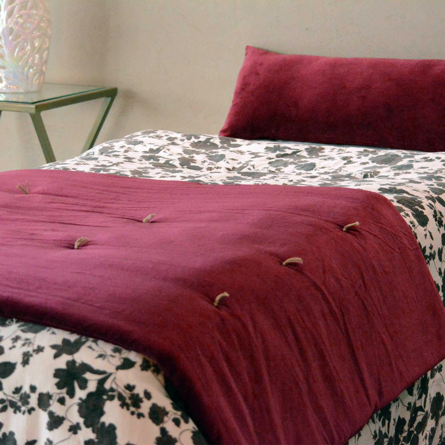 Luxury Mulberry Velvet Bed Runner/throw